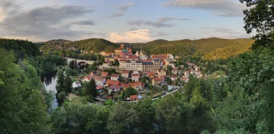 Szkodzik - Ja polecam wstąpić kiedyś do miejscowości Loket w okolicach Karlowych Varó...