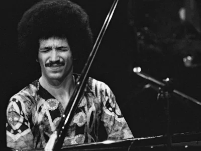 kojotte - Keith Jarrett Trio Live

Keith Jarrett, Gary Peacock and Jack Dejohnette
...