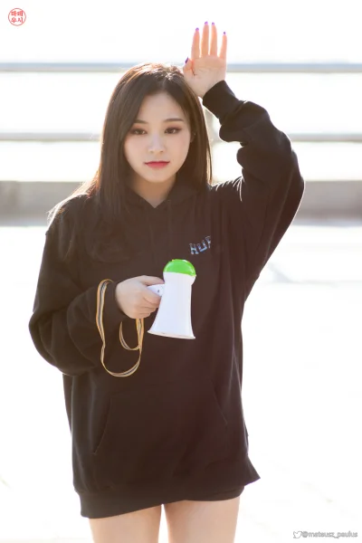 XKHYCCB2dX - #Gahyeon #Dreamcatcher 
#koreanka #kronografia