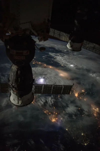 ntdc - Burze na ziemi - zdjęcie wykonane z Międzynarodowej Stacji Kosmicznej.

#iss...