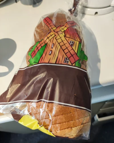 czlowiekzlisciemnaglowie - Zobaczcie kupiłem na dworcu chleb bez żadnego oznaczenia, ...