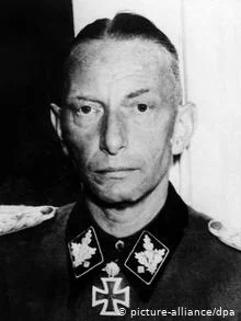 b.....r - Heinz Reinefarth - dowódca odpowiedzialny za rzeź Woli został po wojnie sza...