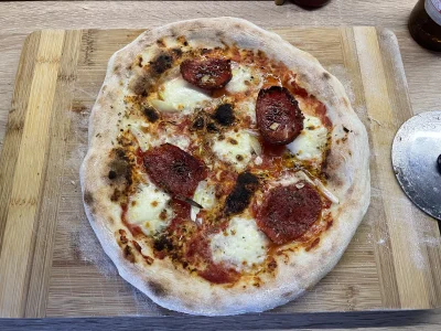 Pepsor - Niedzielna pizza do oceny. Pieczona w piekarniku na kamieniu w 250°C #pizza ...