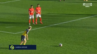 WHlTE - Nîmes Olympique 2:[3] Monaco - Aleksandr Gołowin hat-trick z wolnego
#nimes ...