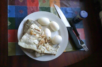 anonymous_derp - Dzisiejsze śniadanie: Duszony czarny dorsz, gotowane jajka, masło kl...