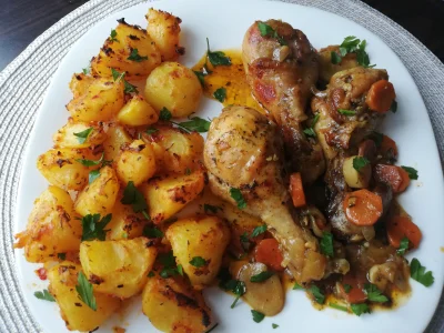 arinkao - Ziemniaki pieczone i kurczak terijaki z warzywami i miłością (♥ ‿‿ ♥)

Ta...