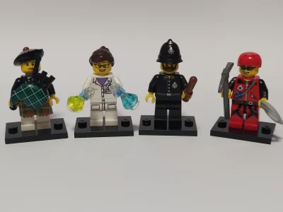 bezzebnyrekin - #lego #minifigures 

Dziś wpada do kolekcji 8 minifigurek. Z serii ...