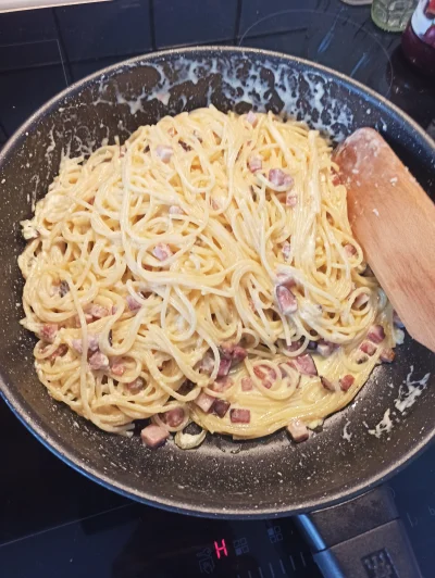 diway - Dzisiaj wjezdza carbonara 

#gotujzwykopem