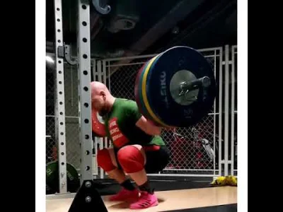 DywanTv - Dzisiejszy trening. Wpadło 145 kg na klatę, ale chciałbym, żeby to trochę s...