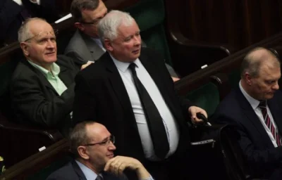 dsomgi00 - @potworzak21: @Sisay: Wały były, "zbiorniki retencyjne" też gromadzą odpow...