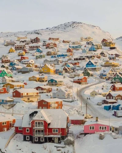 Pani_Asia - Qaqortoq, Południowa Grenlandia

#podroze #estetyczneobrazki #zima #ear...