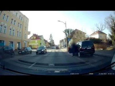 errorek95 - Polski kierowca w pigułce. Wyprzedza na przejściu dla pieszych, żeby.. 20...