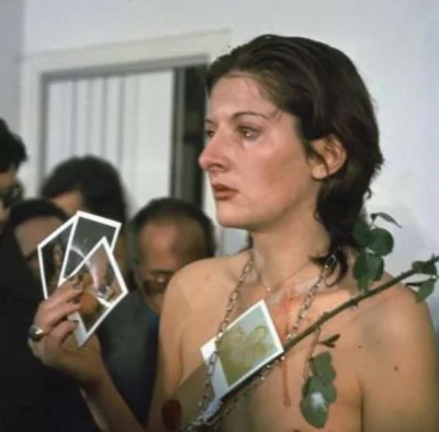 ogurkiszony75 - Marina Abramović- "Rhythm 0"
Performance „Rhythm 0” odbył się w 1974...