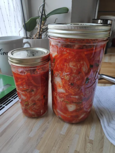 karoryfer - Zrobiłem pierwszy raz swoje własne #kimchi. Już ukiszone i wyszło nawet l...