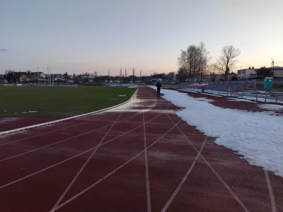 Pelpliner - Pierwszy w tym roku trening na stadionie w Pelplinie zaliczony. Biegło si...