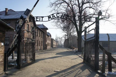 Zwiadowca_Historii - 78 lat temu z kuchni niemieckiego obozu Auschwitz zbiegło siedmi...