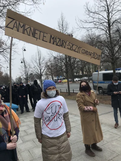Trumanek - Hotelarze z Warmii i Mazur protestują przed KPRM
