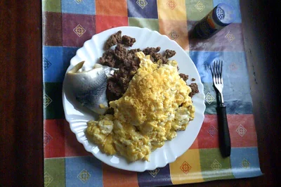 anonymous_derp - Dzisiejsze śniadanie: Smażona wołowina mielona, jajecznica z 6 jaj, ...