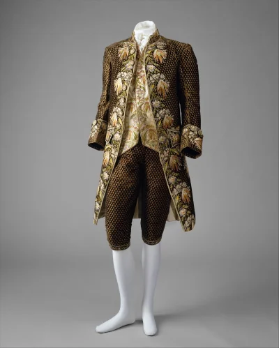 Sztuka_Wojenna - Jedwabny strój francuskiego arystokraty pochodzący z okresu 1774-179...