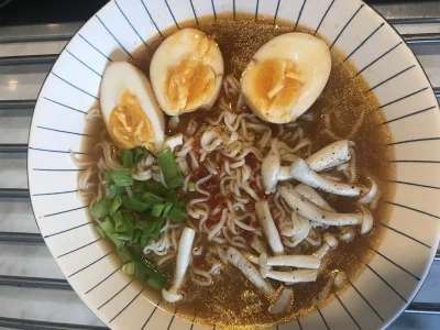 kicix - Coś jakby #ramen 

#gotujzwykopem