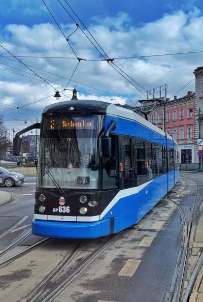 obci - Siemanko tramwajowe świry (⌐ ͡■ ͜ʖ ͡■)

Dziś mój debiut na linii numer 2! Ch...