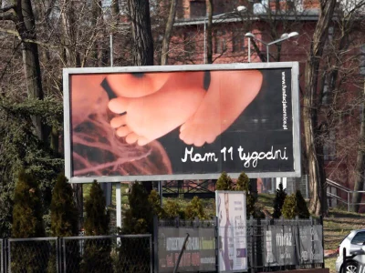 Cukrzyk2000 - Znalezisko: https://www.wykop.pl/link/5994071/antyaborcyjne-billboardy-...