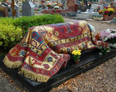 Krole - #nagrobkiboners Paryż Sainte-Genevieve-des-Bois, nagrobkek Rudolfa Nuriejewa.