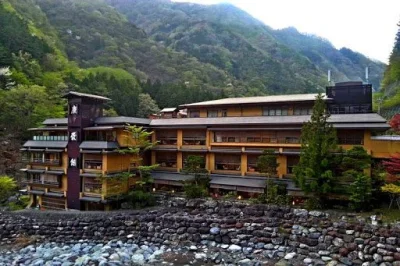 hiteeek - Według Księgi Rekordów Guinnessa najstarszym hotelem świata jest japoński N...