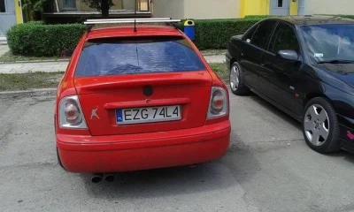 vertoo - @goferek: każde auto wyposażone w tzw lampy sexu :-D