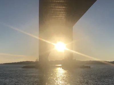 Polusnyc - Most Verezzano i zachód słońca. Widok od strony Brooklyn, dzielnica Bay Ri...