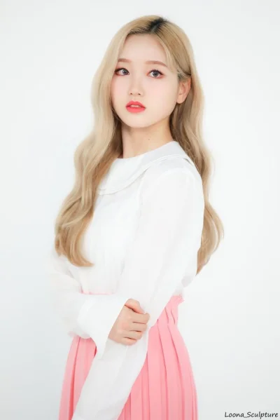 XKHYCCB2dX - #gowon #loona
#koreanka