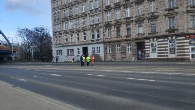 Viking- - Właśnie, sam prezes zajechał doglądać torów na Grabiszyńskiej 

#mpkwroclaw...