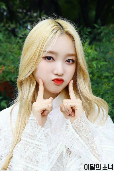 XKHYCCB2dX - #gowon #loona
#koreanka