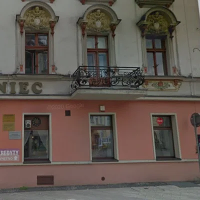 buont - @radiospec: A tak to było przed remontem (z google street view):