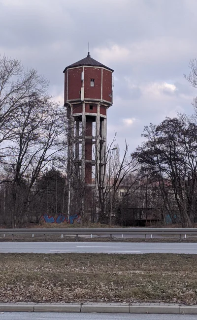 sylwke3100 - Wieża wodna przy ul Murckowskiej na terenie byłej i nieistniejącej już h...