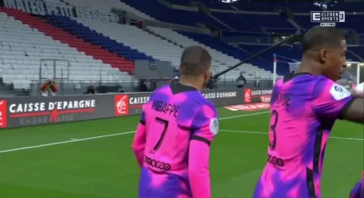 WHlTE - Olympique Lyon 0:1 PSG - Kylian Mbappé 
#lyon #psg #Ligue1 #golgif #mecz
