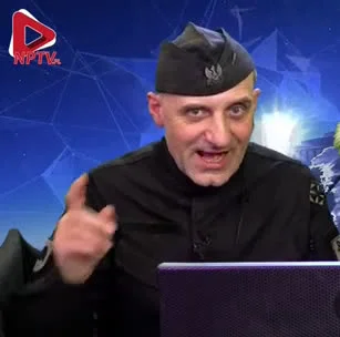 zryta-beretka - Zaraz 7, wstajemy drogie dzieci i razem śpiewamy xDD
#jablonowski ...