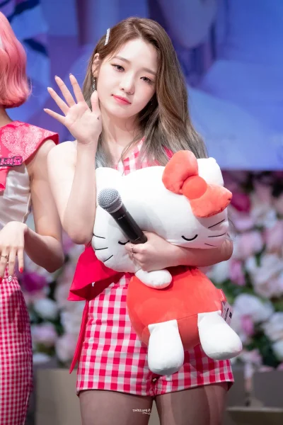 XKHYCCB2dX - #jisun #fromis9 
#koreanka