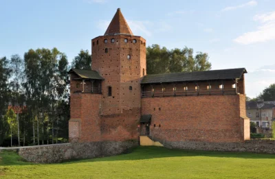 coleslaw7 - A tu rekonstrukcja zamku w Polsce. 
https://www.facebook.com/17668189267...