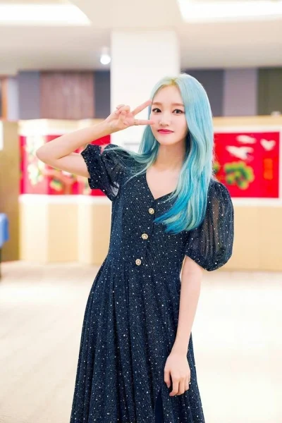 XKHYCCB2dX - #gowon #loona
#koreanka