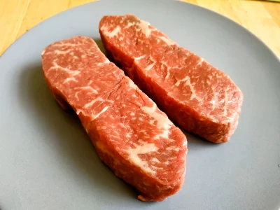 henk - A #!$%@?, raz się żyje. Dziś na obiad wołowina Wagyu, Kobe, na razie tylko BMS...