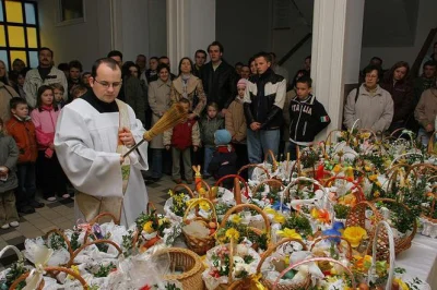 KomosaBiala - Skąd wziął się zwyczaj święcenia pokarmów na Wielkanoc? Sam pomysł uroc...