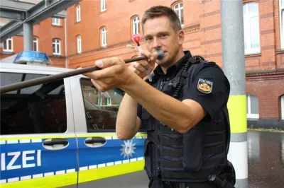 Coxex - A policja korzysta z okazji i na szeroką skalę szczpei uczestników protestu (...
