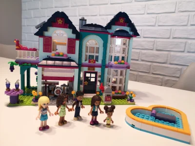 Qrier - Lego Friends 41449 Dom rodzinny Anderi

Fani serii Friends będą na pewno zado...