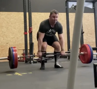 Kasahara - Video -https://www.instagram.com/p/CNZ5qjon4sX/

Bench Press 5x75, 4x100...