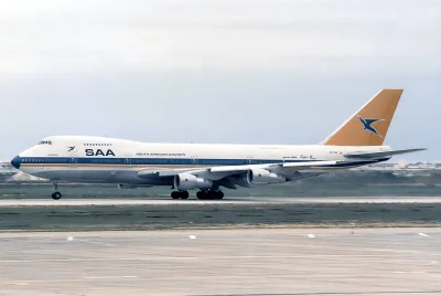 FrankJUnderwood - Zdjęcie, zrobione na lotnisku w Faro w 1986 roku przedstawia Boeing...