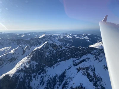 tusiatko - #lotnictwo #szwajcaria #alpy 
Okolice Klöntalersee. Widok z góry bez potrz...