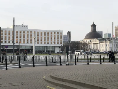 Cukrzyk2000 - Organizatorzy legalnego zgromadzenia nie mogą przejść. Policja im zabra...