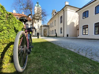 mlek - piękna dziś była pogoda na #rower
trasa z #lublin do Kozłówki przez las kozło...