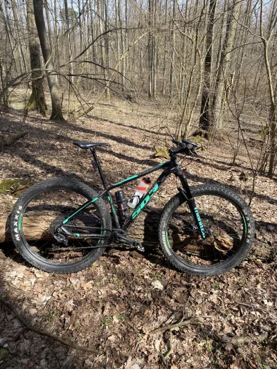 mscycling - Dzisiaj dzikie tłumy w lesie, aż się odechciało chwilami... #poznan #mtb ...